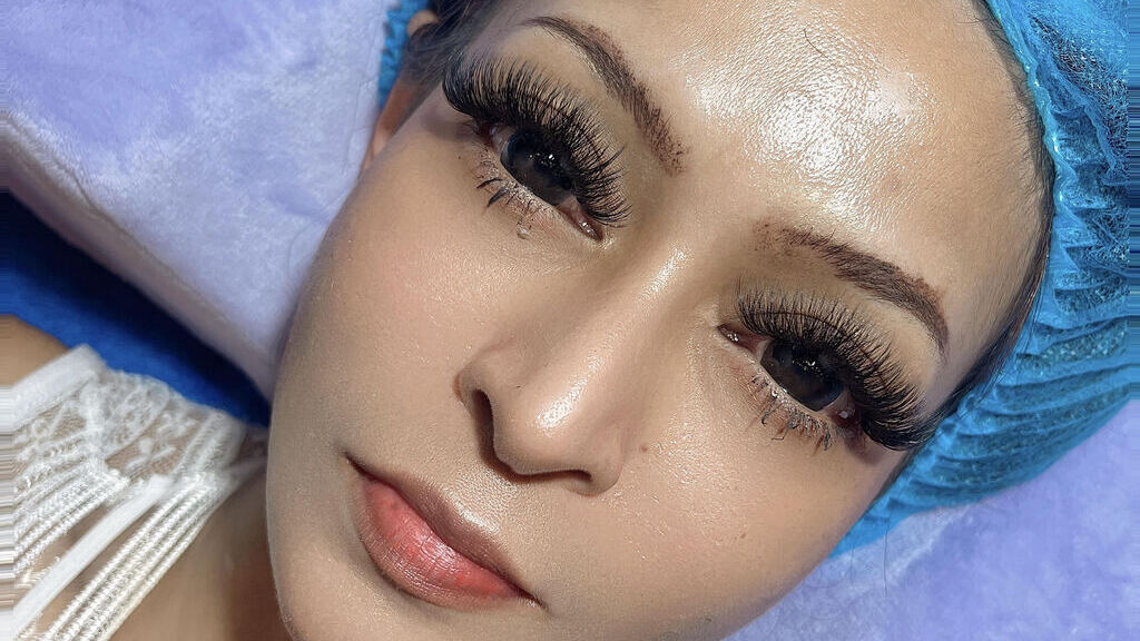 Mega Volume: Dolly Style Mega Volume: Dolly Style