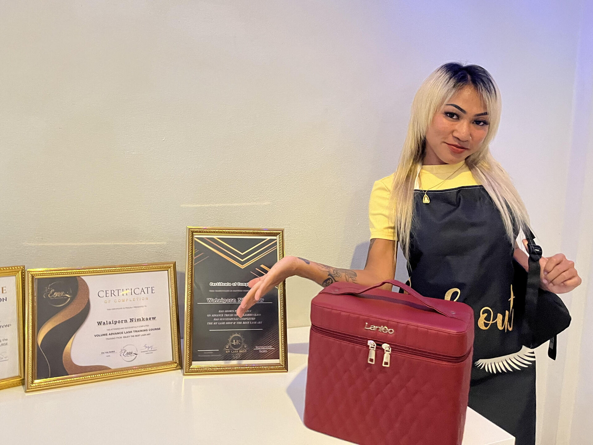 Eyelash Extensions Home Service in Patong Phuket Eyelash Extensions Home Service in Patong Phuket