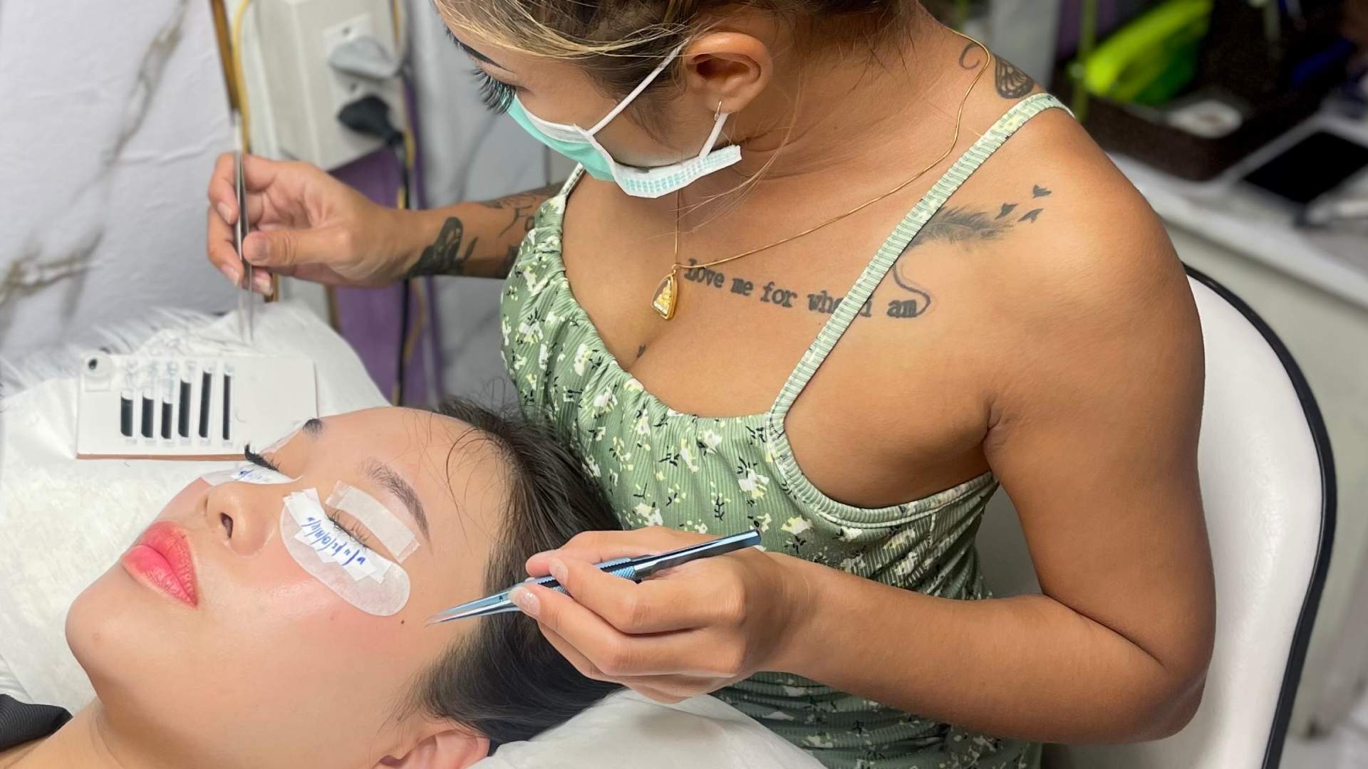 Momo chooses extensions Momo chooses extensions